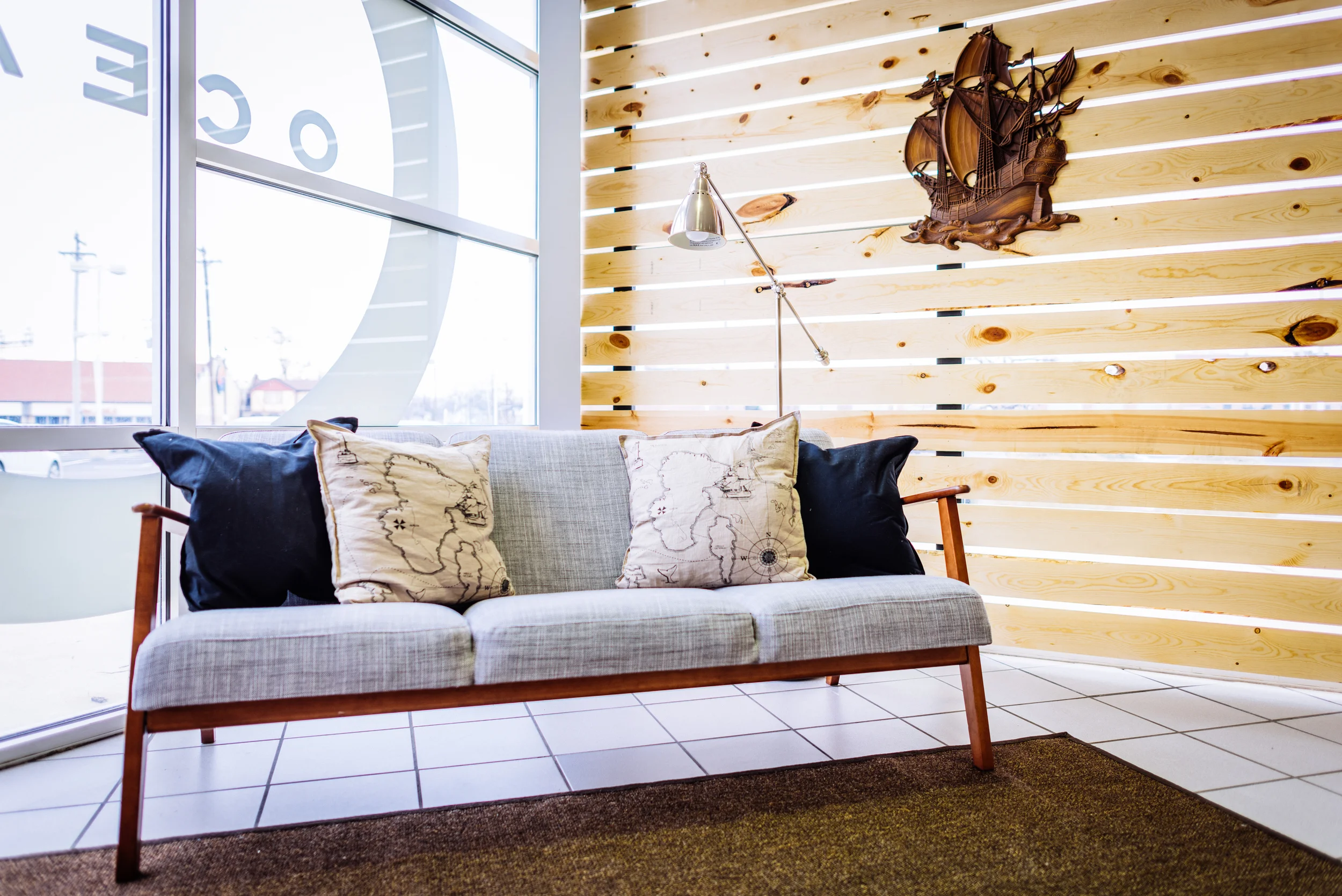 Shared co-working spaces for 30 attendees