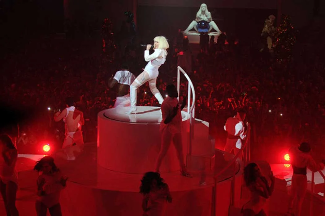 LADY GAGA ARTRAVE: BROOKLYN
