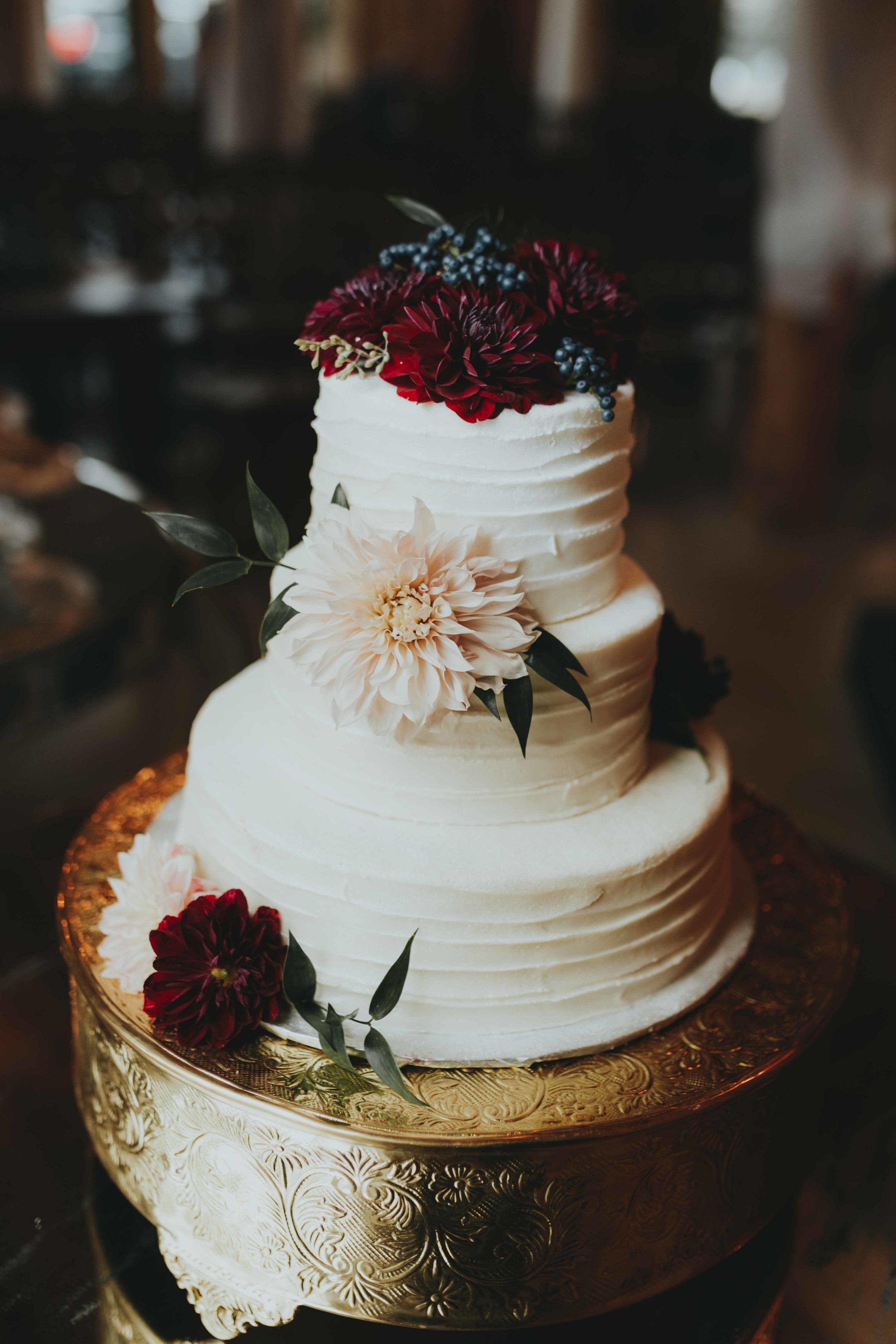 Best WEdding PHotographer in Nashville Franklin TN Emily Anne Photo Art (Photography) shot at Allenbrooke Farms Wedding Venue