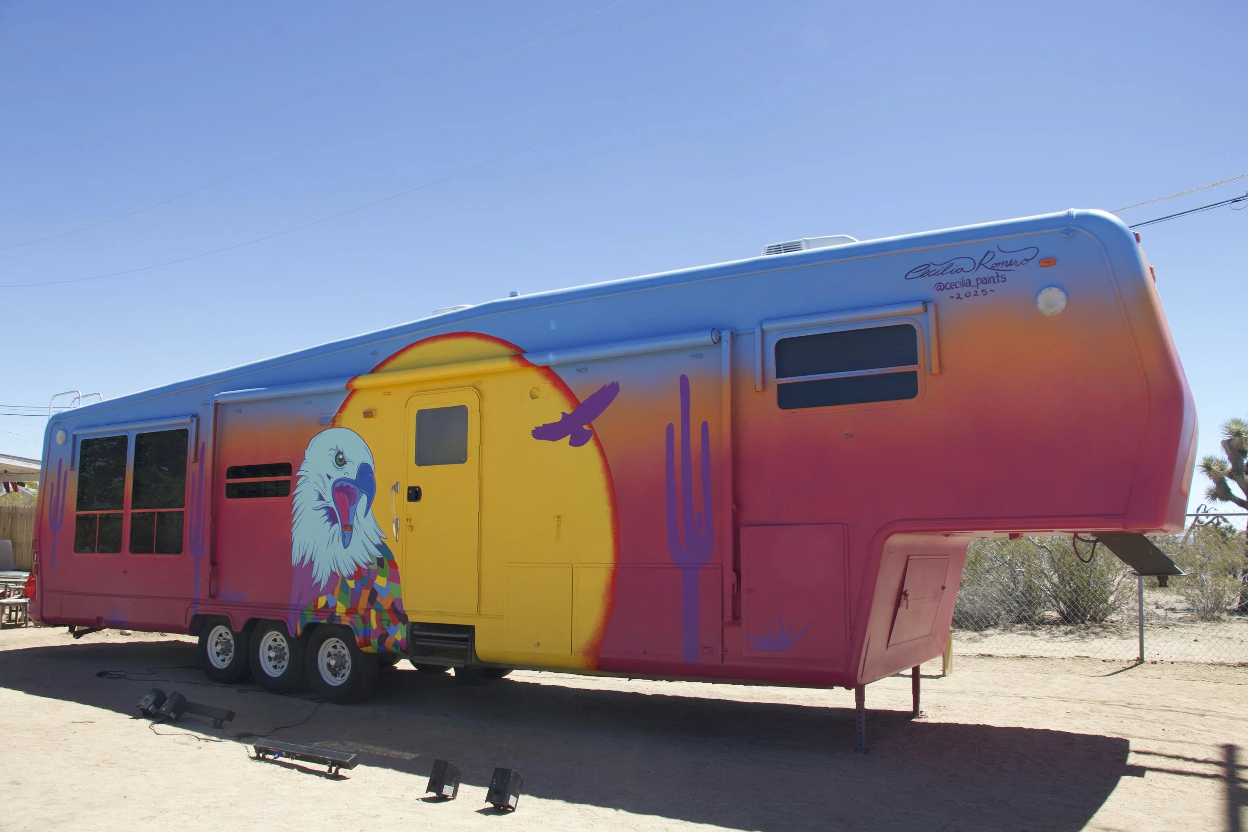 RVdesertmural,25,CA, 1kspft, acrylic,spraypaint $10k, muralist.jpg