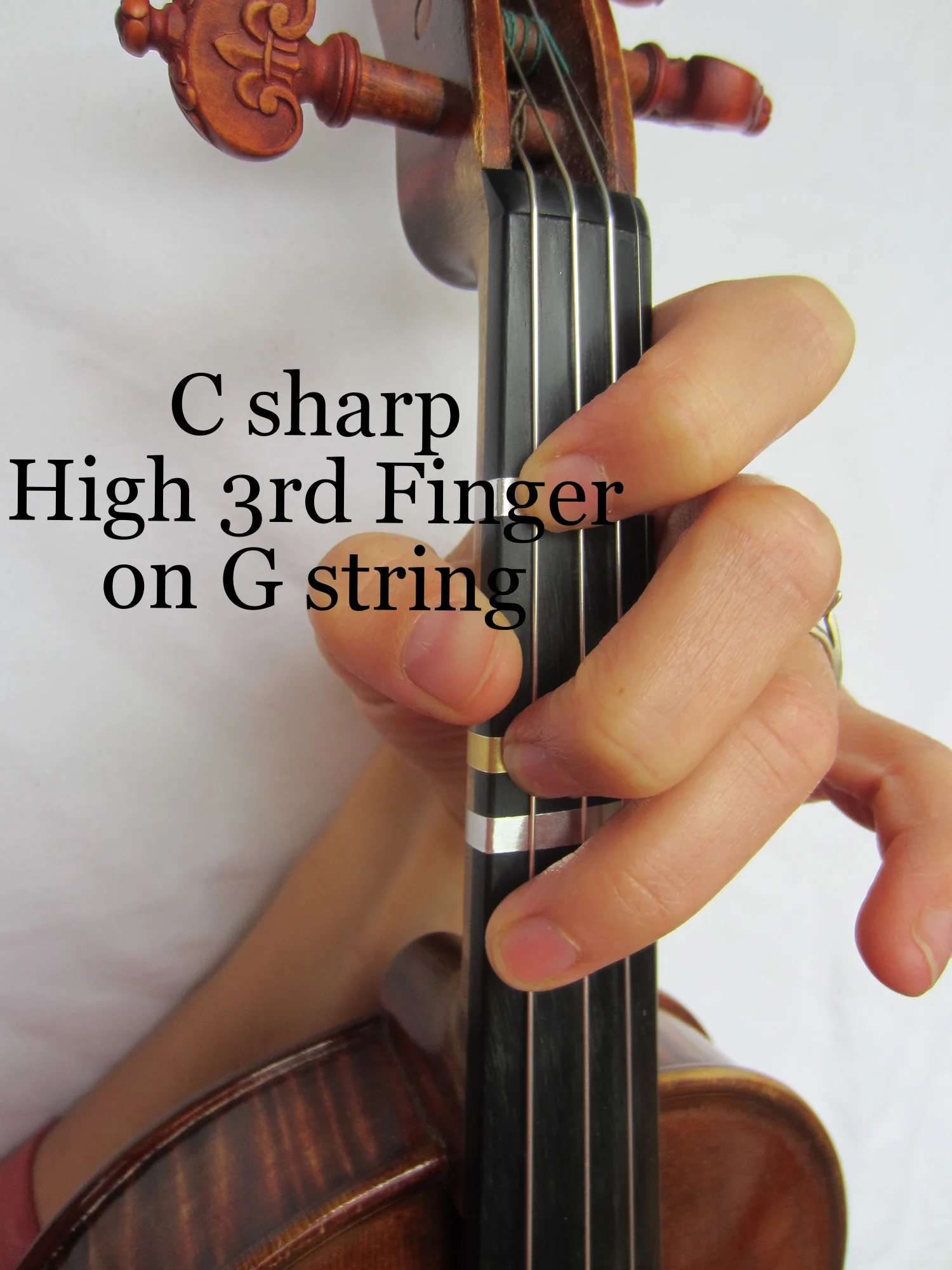 Violin Fingering C sharp on G.JPG
