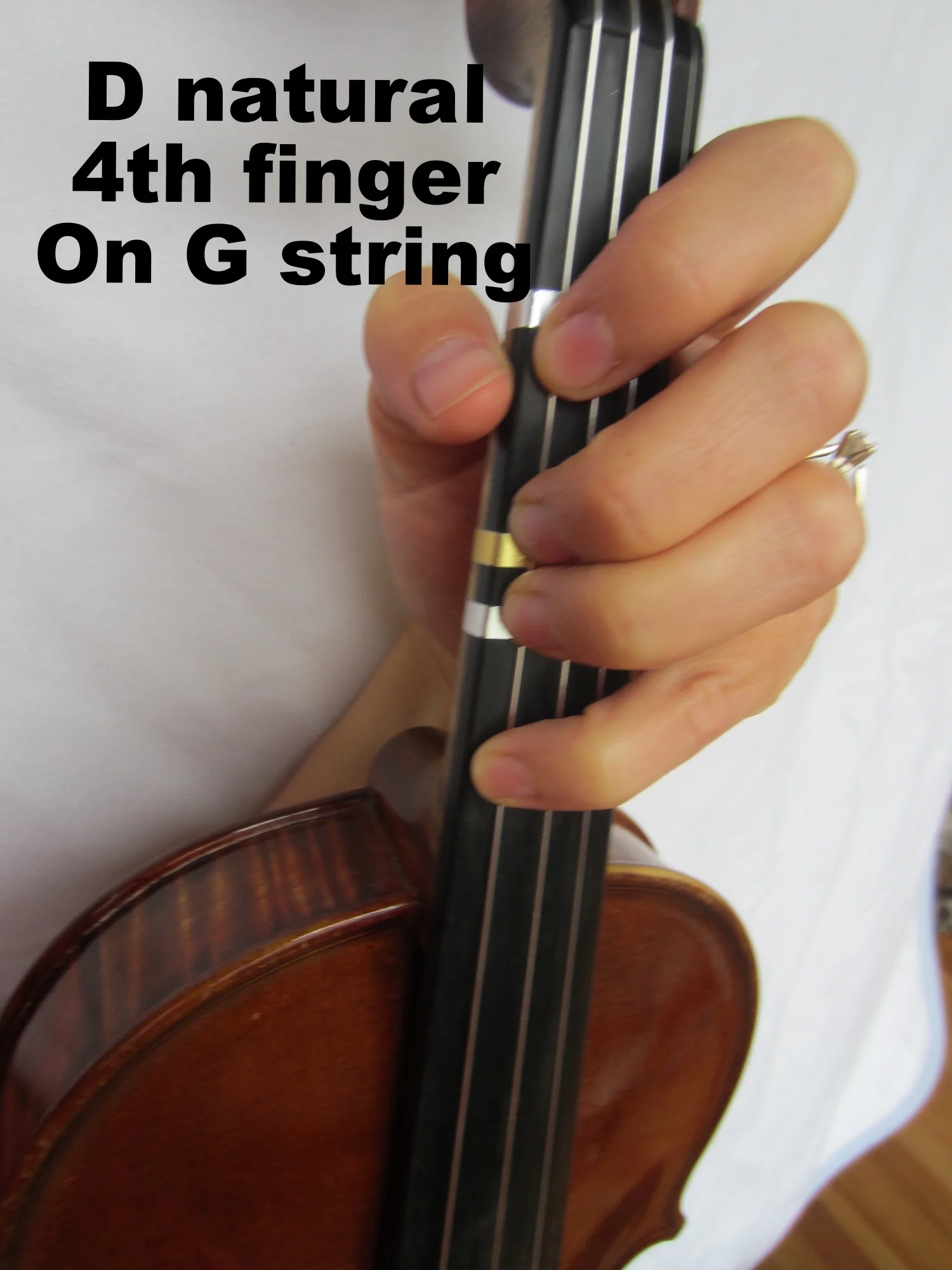 Violin Fingering D on G.JPG