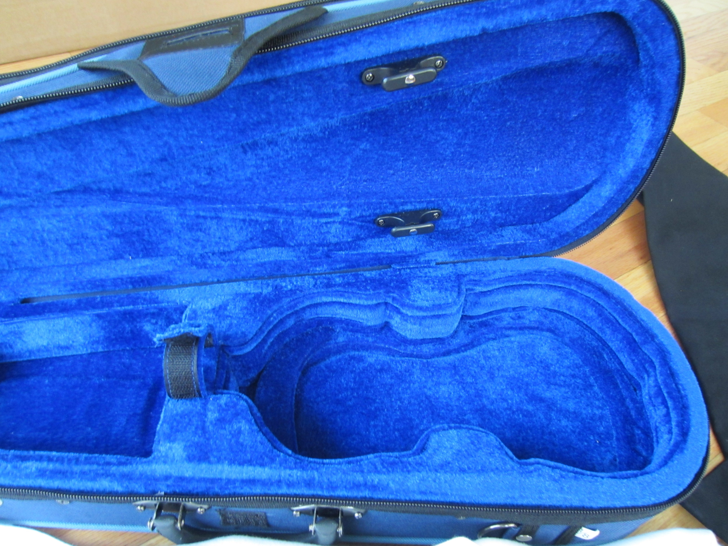 Stentor Violin Case Inside