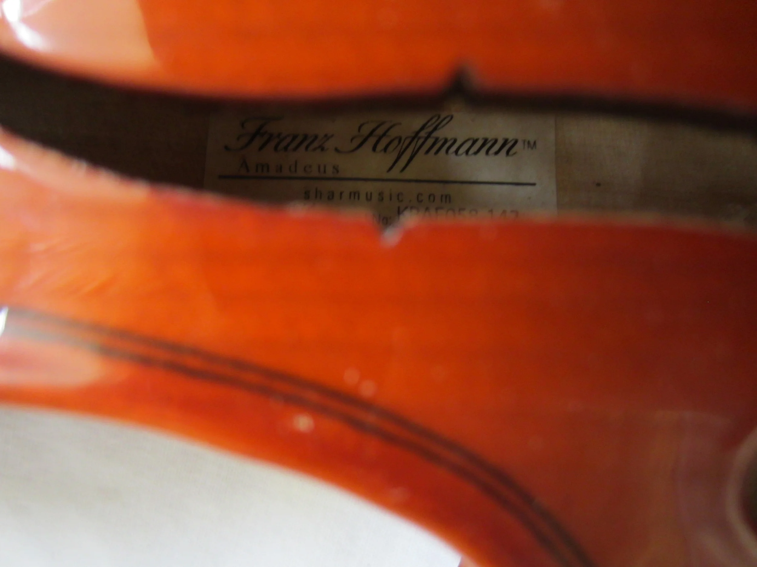 Amadeus Violin Tag