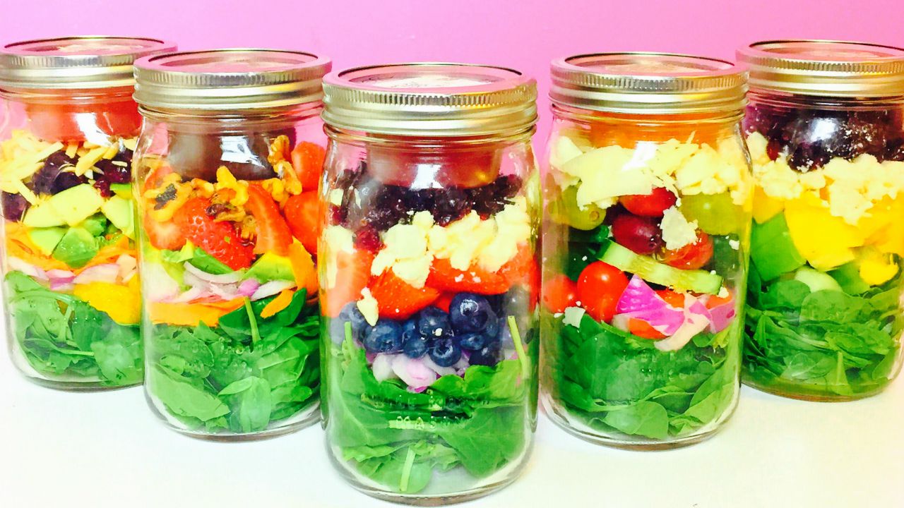 HEALTHY SALAD IN A JAR RECIPES