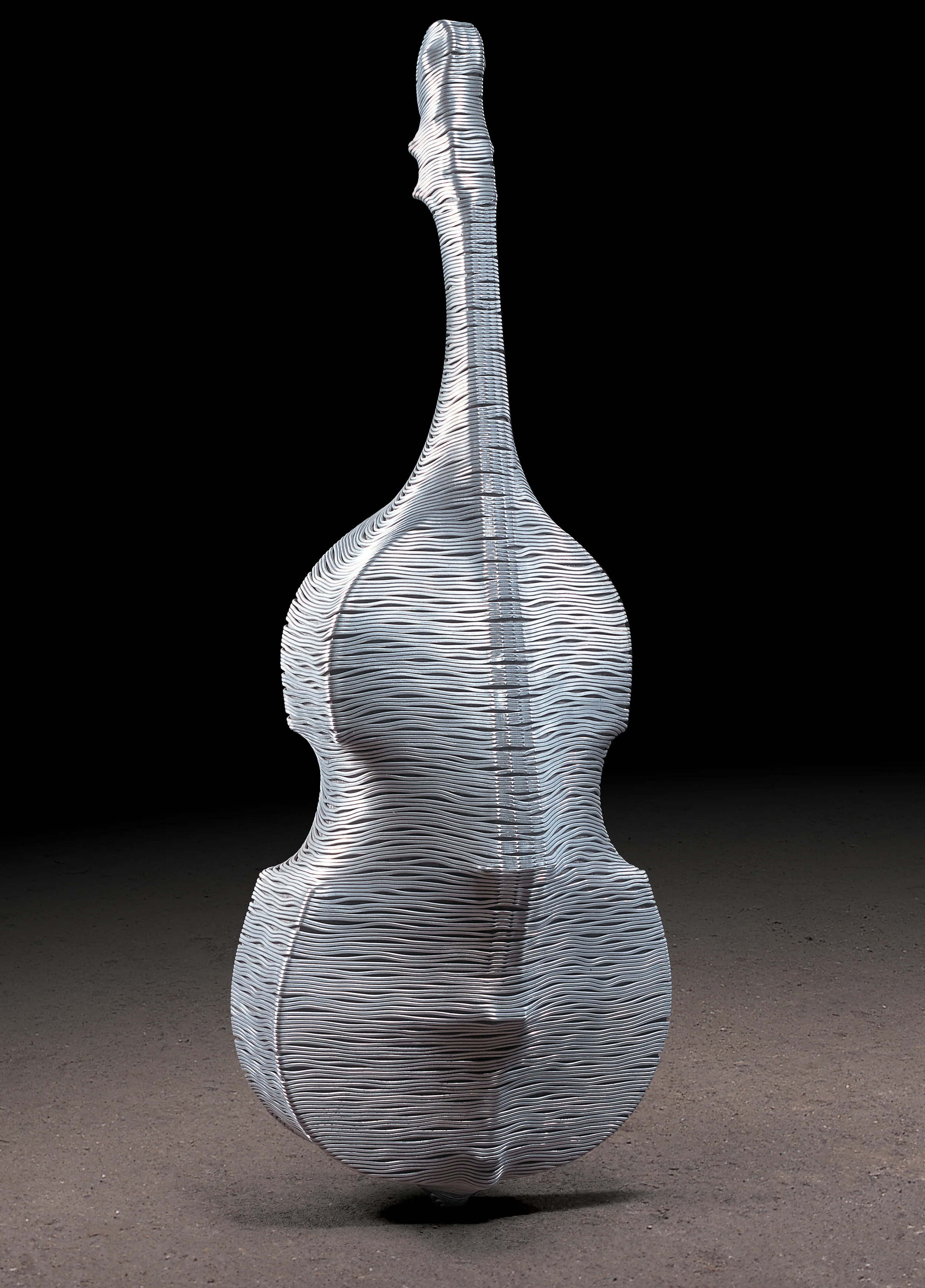 Contrabass,690x420x1900(mm) ,aluminum wire. fiberglass.lifecasting.2005.jpg
