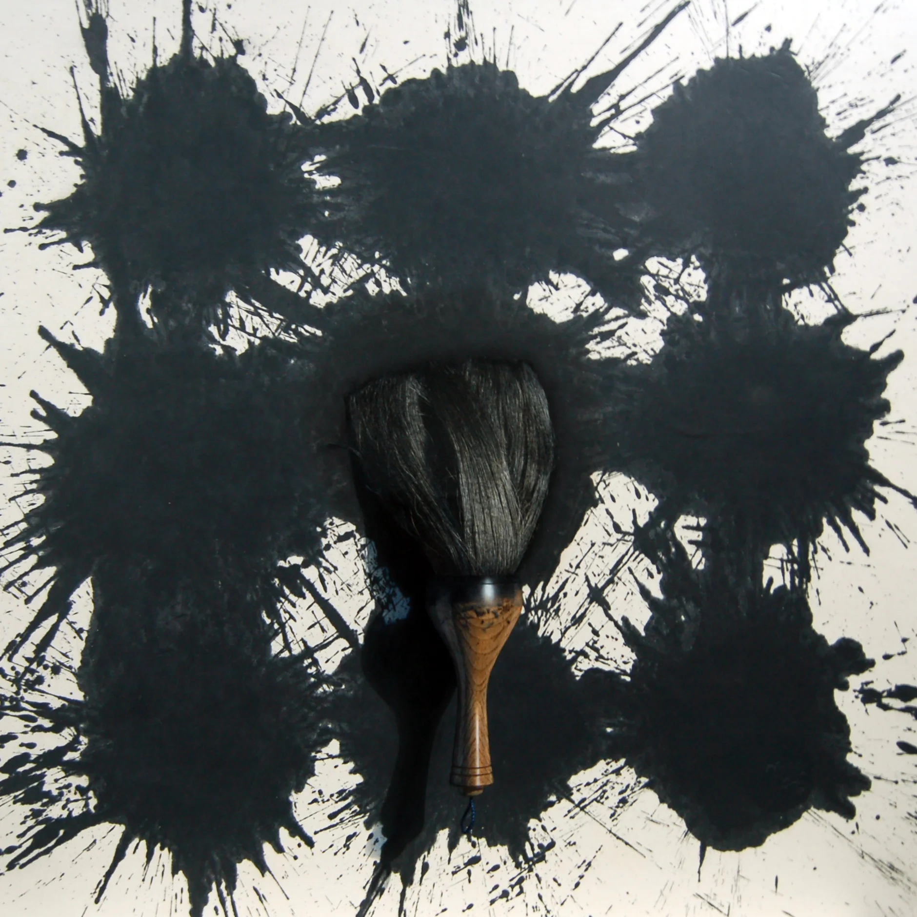 2012 BRUSH Oil on Korean Paper 140x140Cm-02.JPG