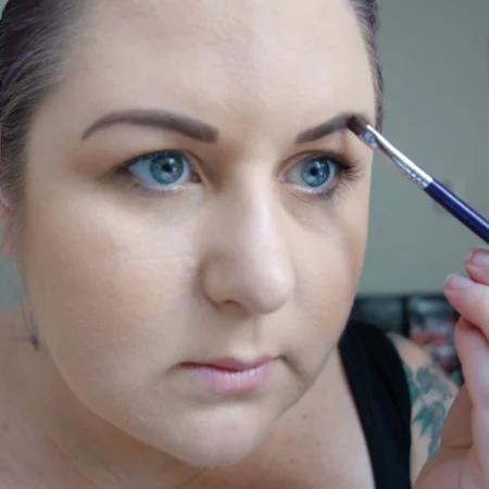 marisa-robinson-makeup-artist-brow-tutorial.jpg