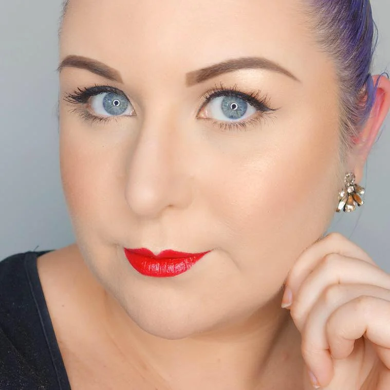 10 June 2016 - Ooo la la! I quite like the shape and colour of my brows here! They are a little lighter through the middle but still a blocky finish - you would think I would have learnt by now lol!