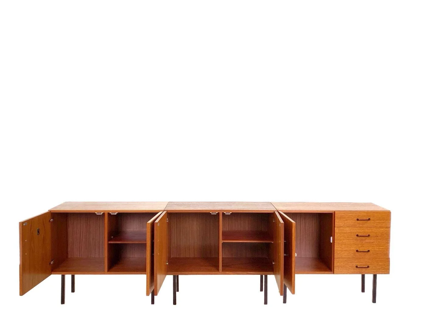 ka8-24-vintage-Musterring-International-sideboard-dressoir-(2).jpg