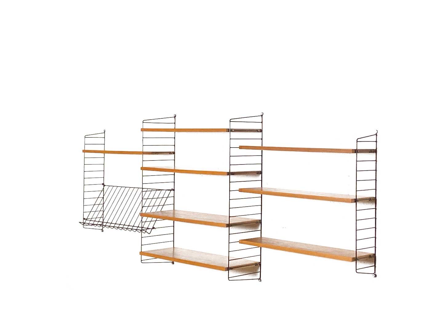 ka4-24-vintage-Nisse-Strinning-wandsysteem-met-lectuurrek---String-Design-AB.jpg