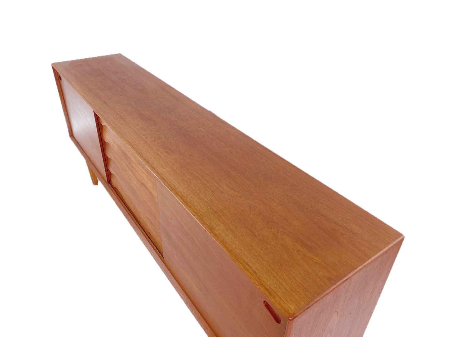 ka22-23-Vintage-teak-sideboard-dressoir-van-Rosengren-Hansen-voor-Skovby-Mobelfabrik,-1960-(10).jpg