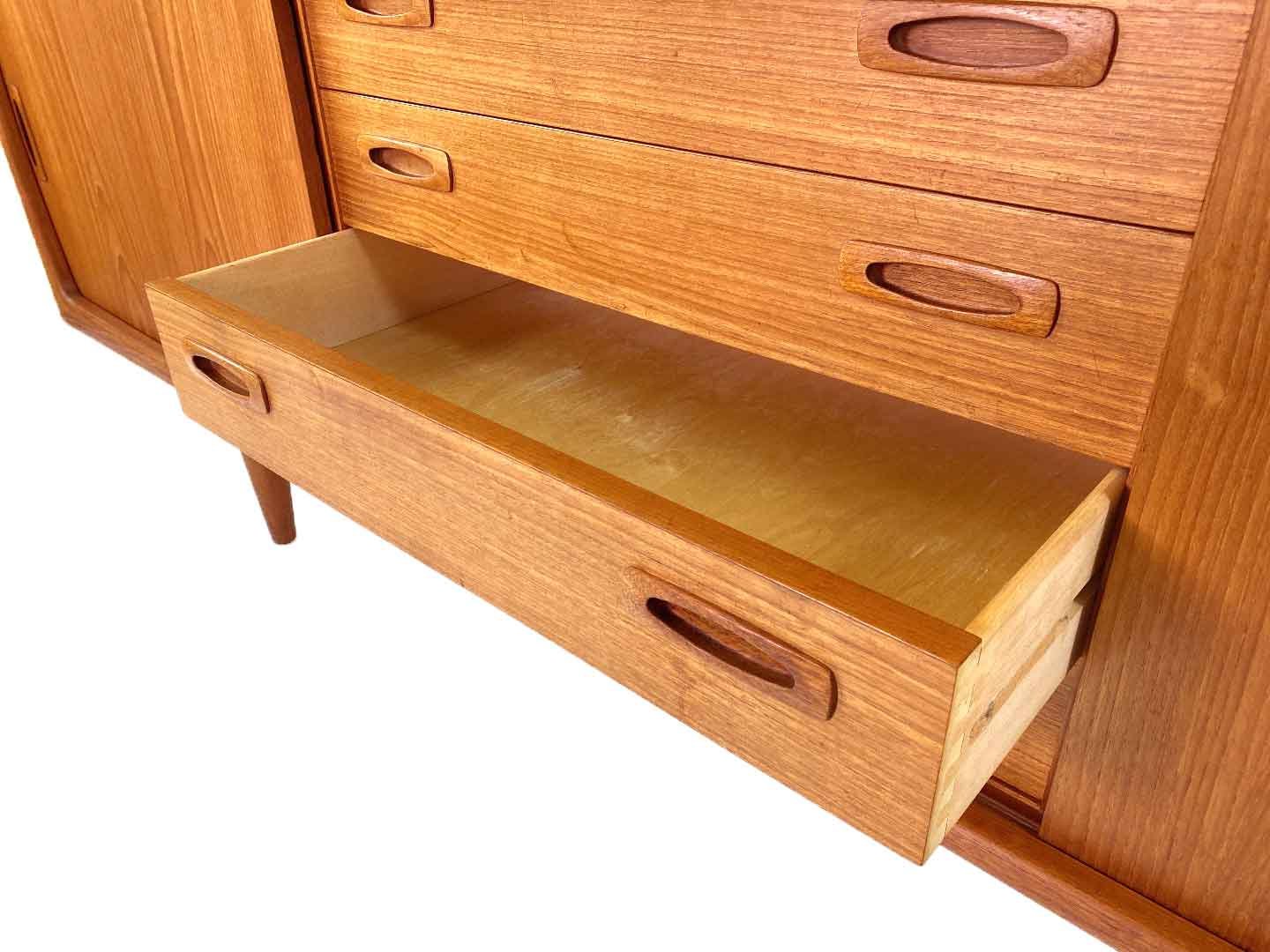 ka13-23-vintage-sideboard-dressoir-van-H.P.-Hansen,-Denmark-1960s-(8).jpg