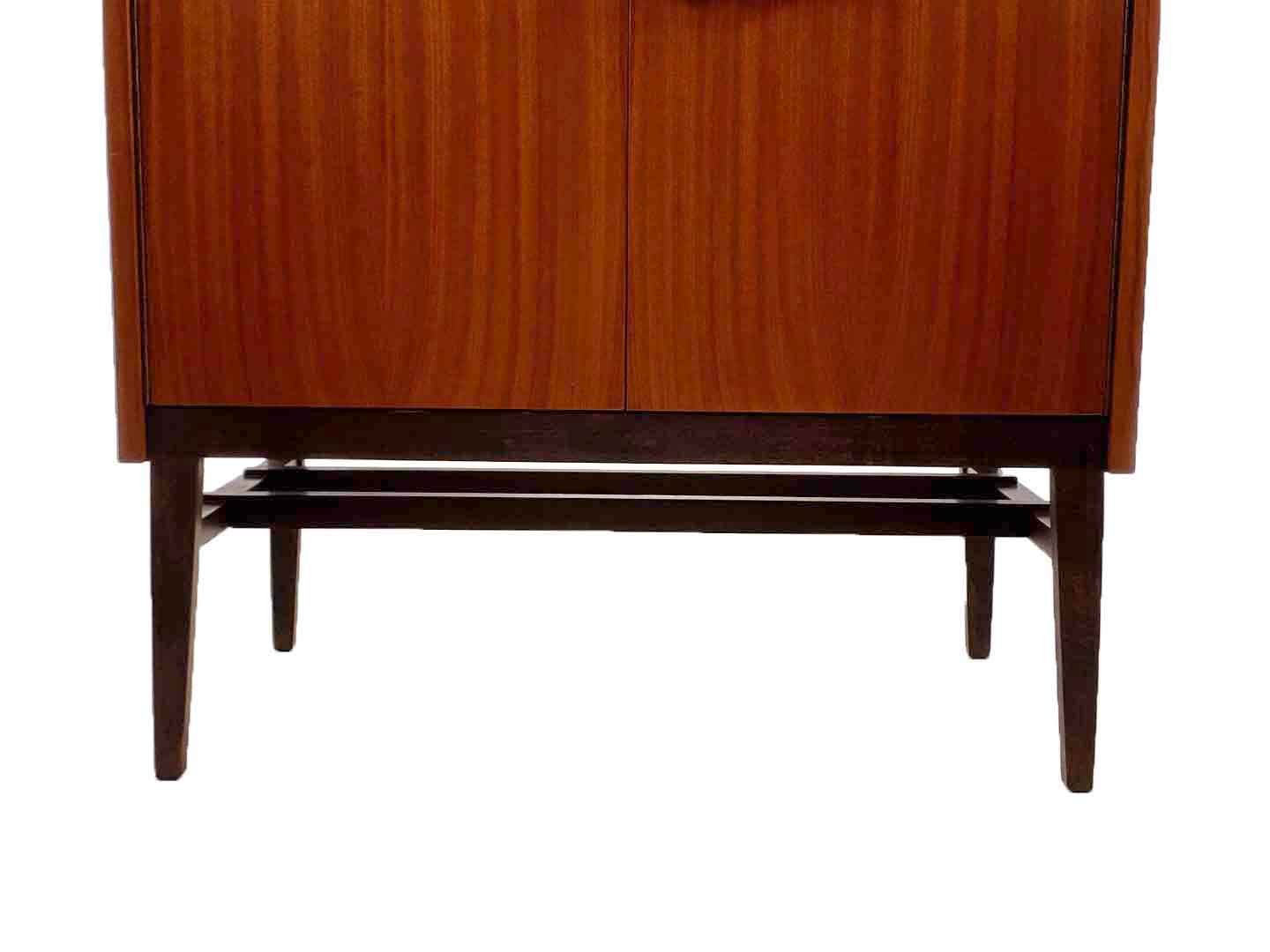 ka7-23-vintage-kast-van-Frantisek-Mezulanik-voor-Up-Bocovice,-1960s-(5).jpg