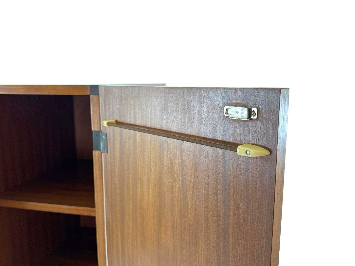 ka17-24-vintage-KU10-(kleding)kast-van-Cees-Braakman---Pastoe---Japanse-serie-(7).jpg