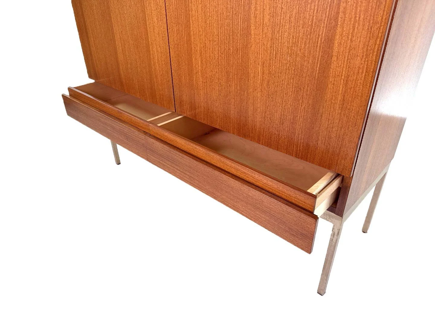 Mid-century-teak-highboard-S21-van-Dieter-Waeckerlin-voor-Behr-ka1-26-(7).jpg