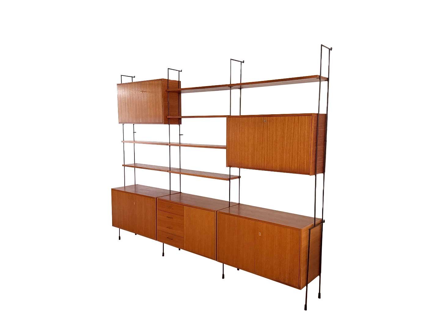 ka32-24-vintage-Omnia-wandsysteem-van-Ernst-Dieter-Hilker.jpg