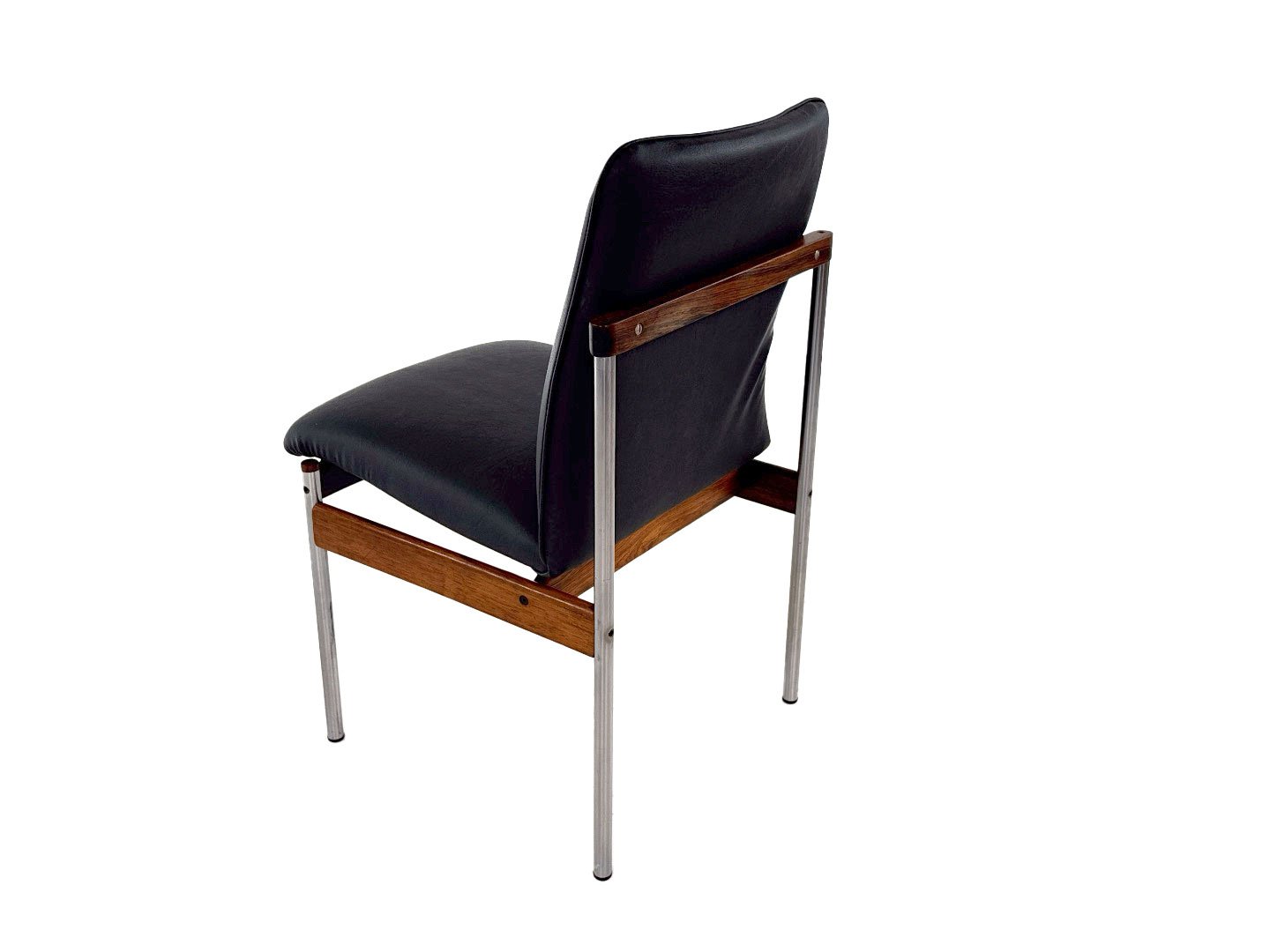 st4-24-6-vintage-eetkamerstoelen-van-C.Denekamp-voor-Thereca-(7).jpg