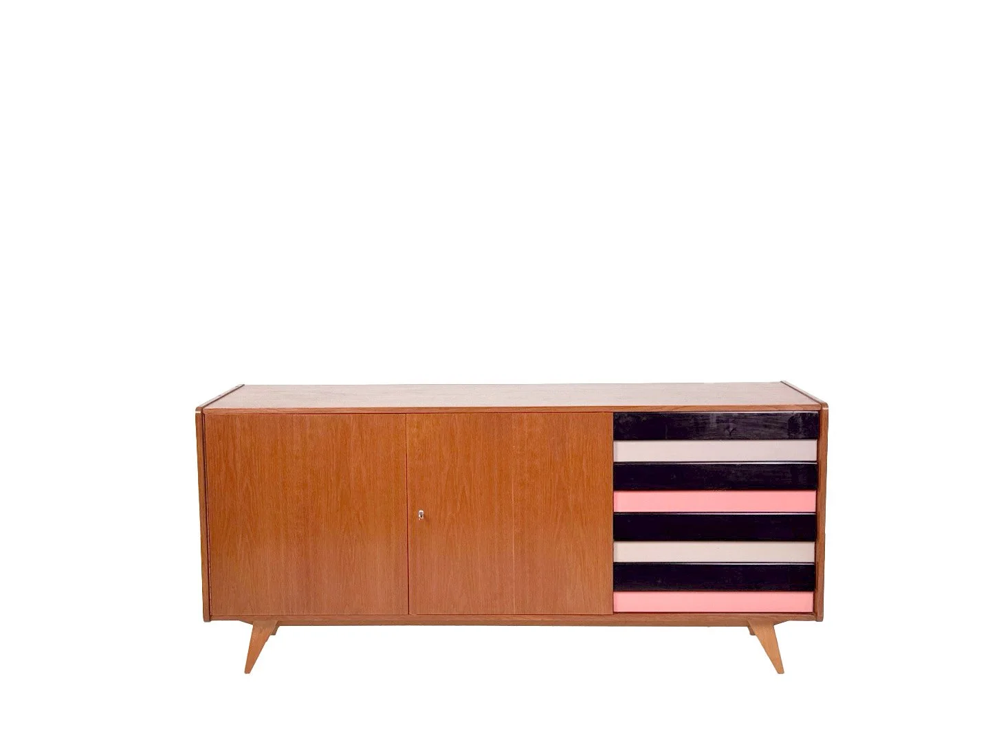 Vintage U-460 sideboard van Jiri Jiroutek in hout – totaalbeeld frontaal
