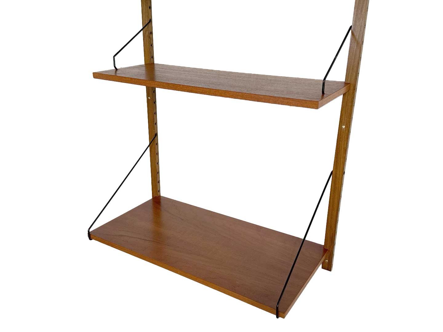 ka30-24-vintage-Poul-Cadovius-klein-teak-Royal-System-wandsysteem-met-bureau,-Denemarken-1950s-(5).jpg