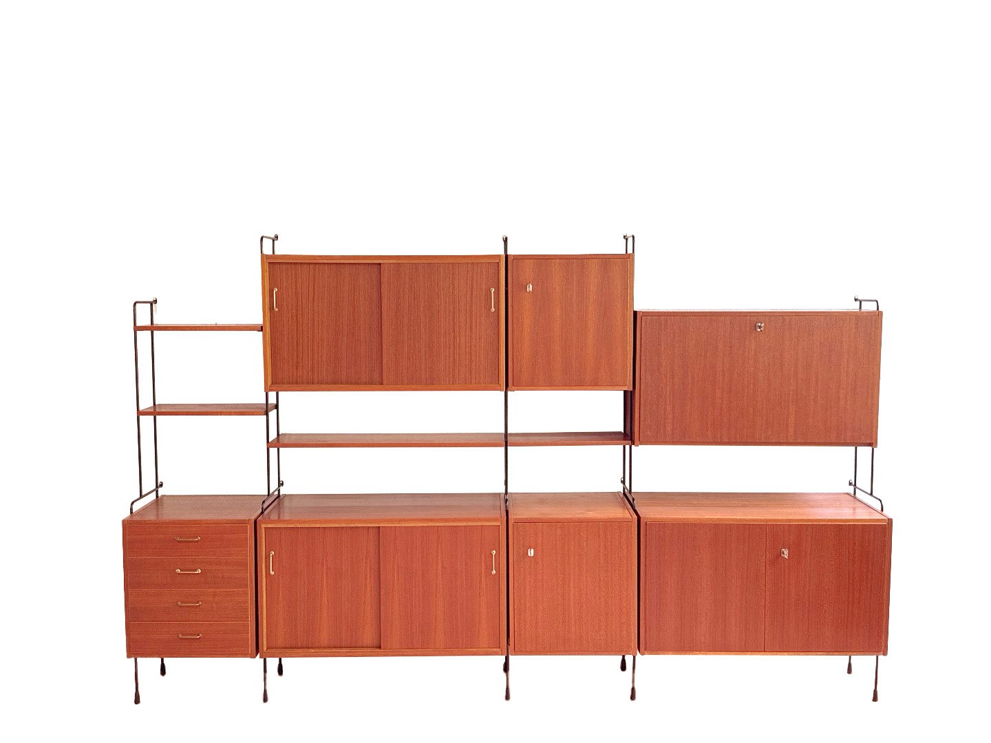 Vintage-Omnia-wandsysteem-van-Hilker-ka16-26-(2).jpg