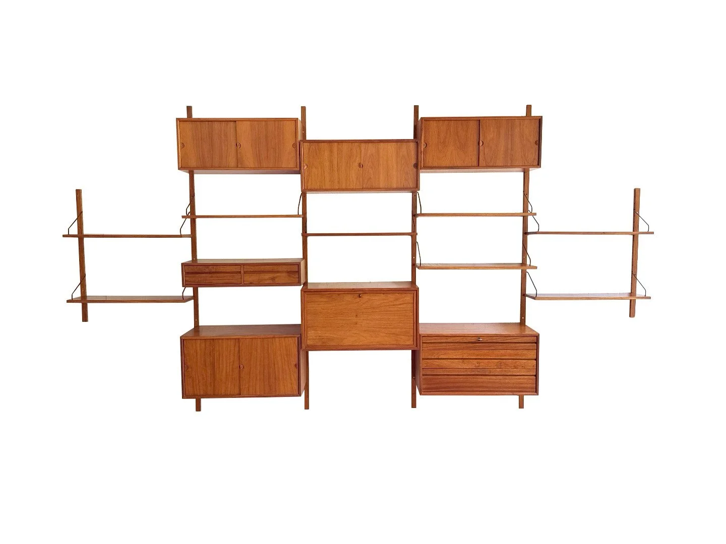 Vintage Royal System wandmeubel van Poul Cadovius in teak – totaalbeeld van het mid-century design meubel