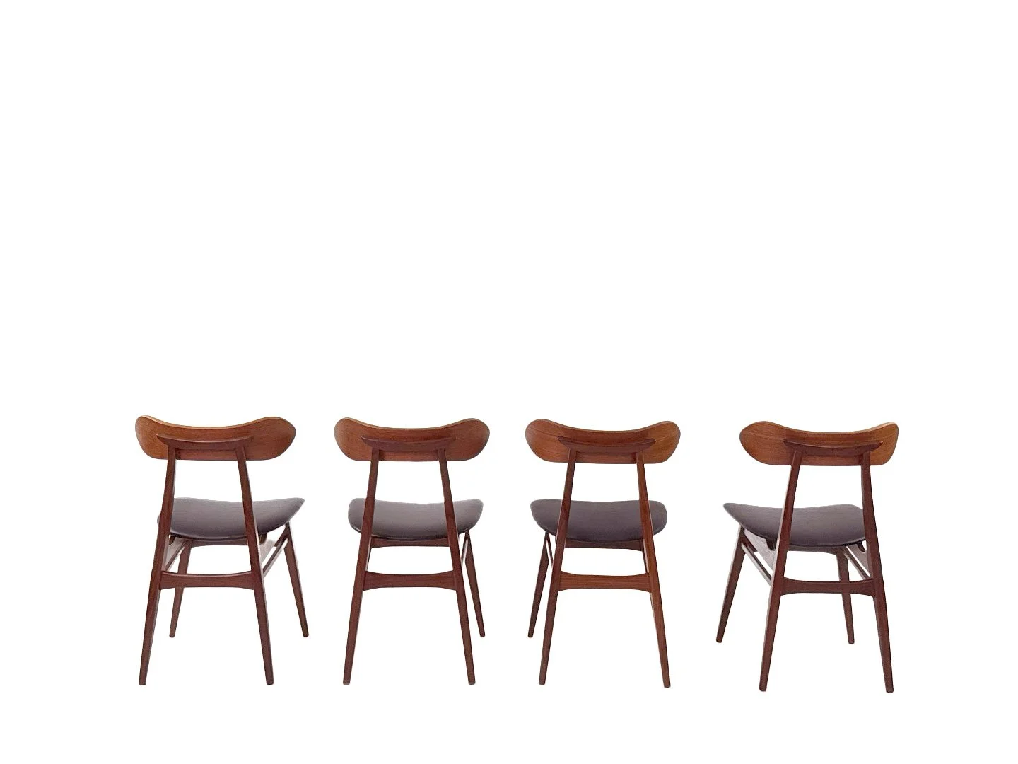 Vintage Louis van Teeffelen eetkamerstoel – achteraanzicht van stoelen