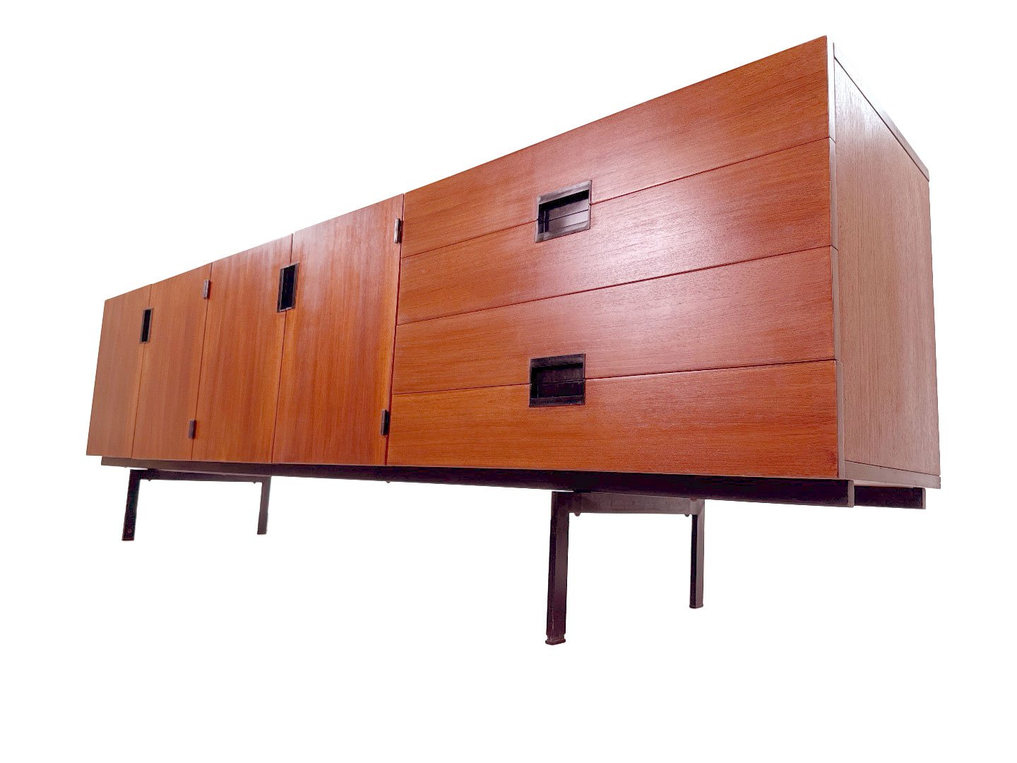 ka11-25-vintage-DU03-dressoir-van-Cees-Braakman-voor-Pastoe-(8).jpg