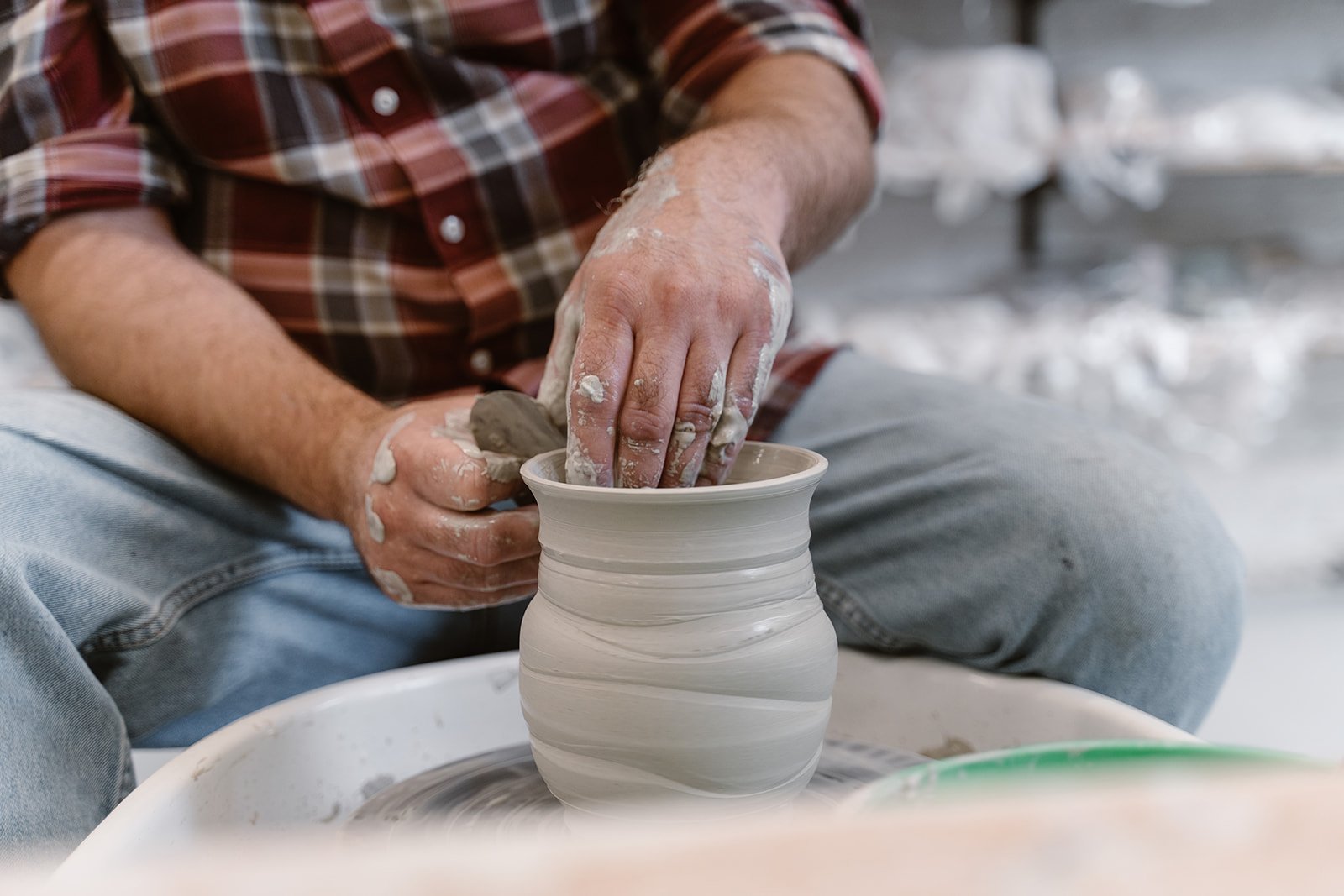 Pottery Wheel Classes - Hands On Art 4 Everyone