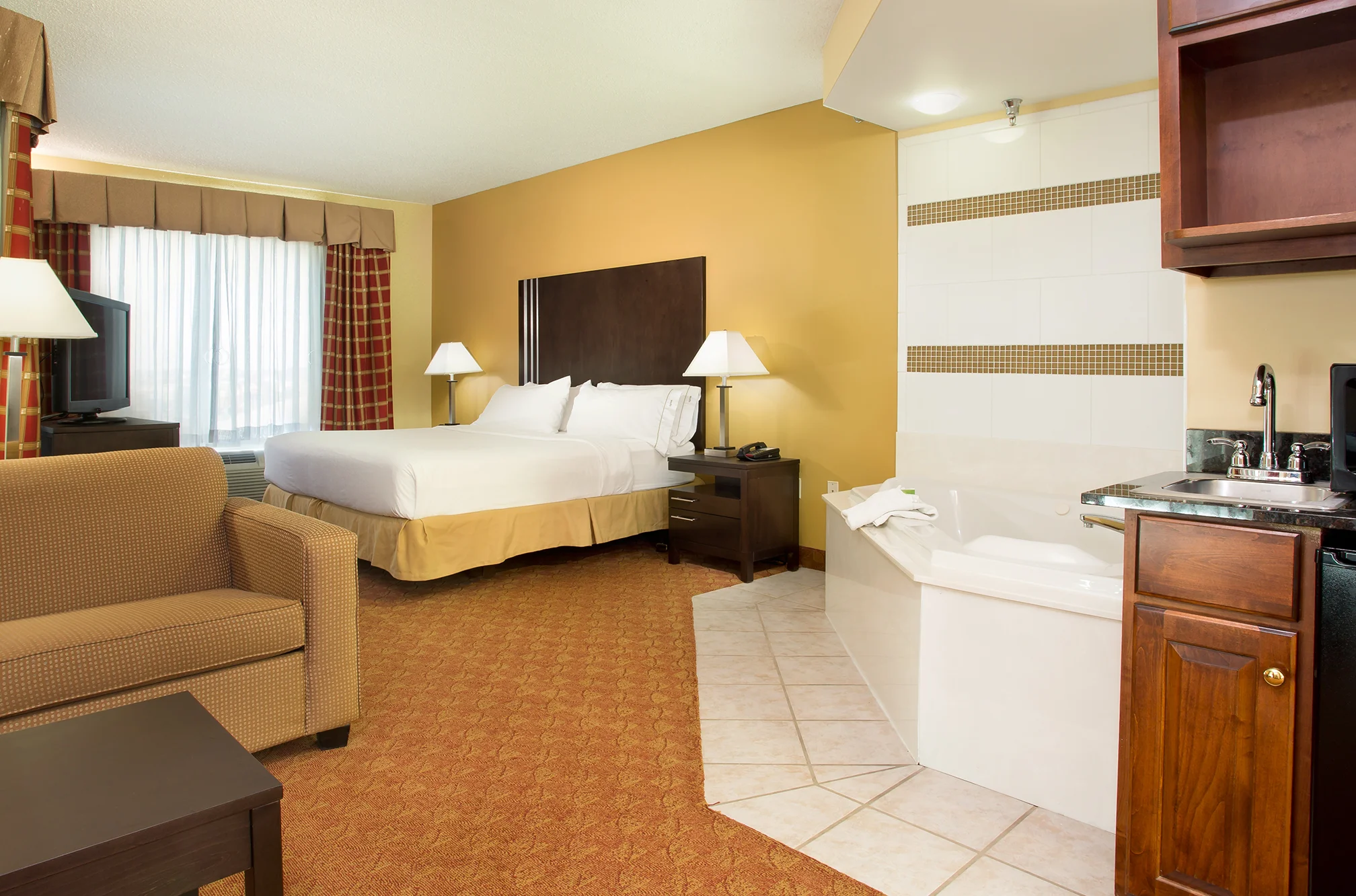 holiday-inn-room.jpg