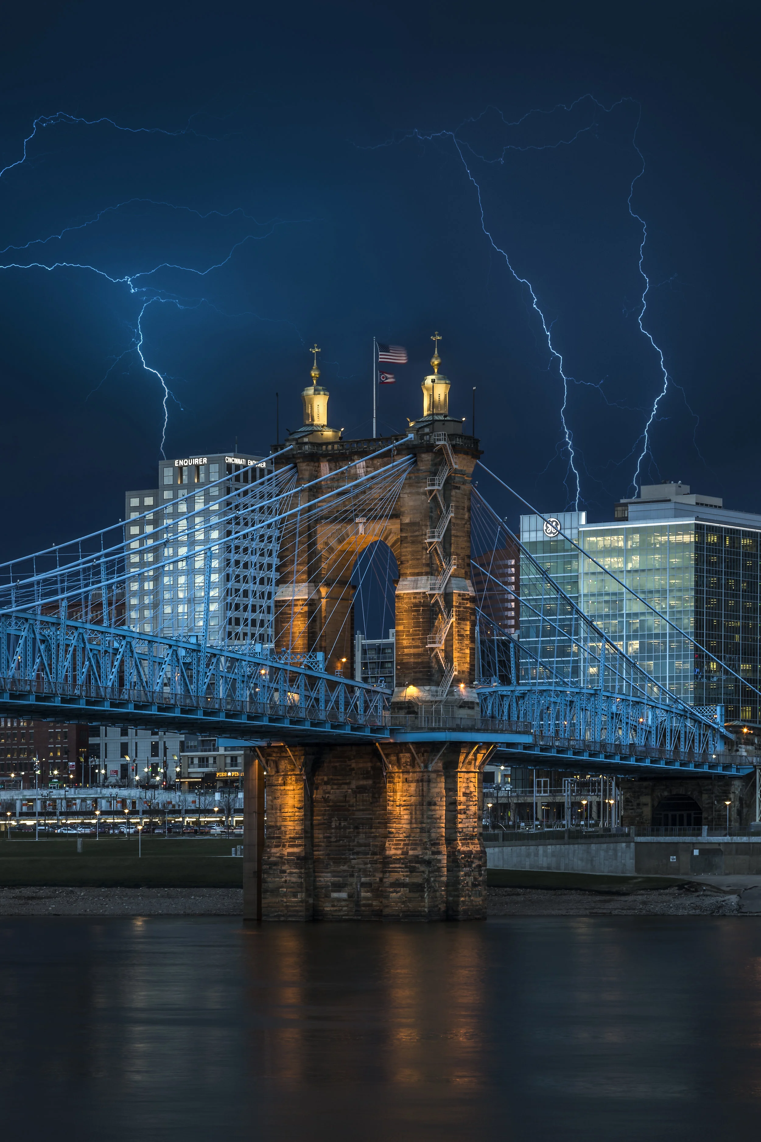 Roebling bridge cincinnati-2.jpg
