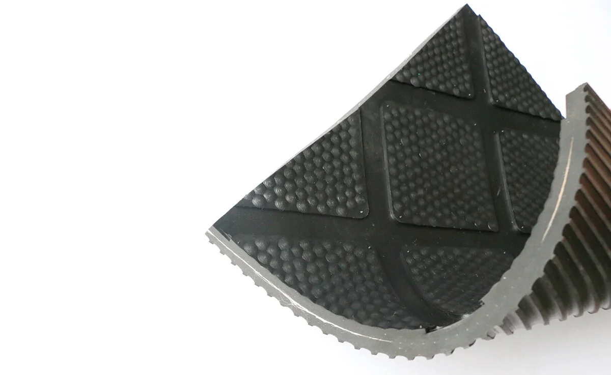 traction curved.jpeg