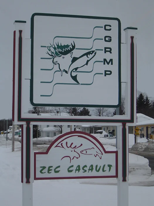 Enseigne gravée en cèdre