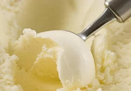 scooping_ice_cream-23551.jpg