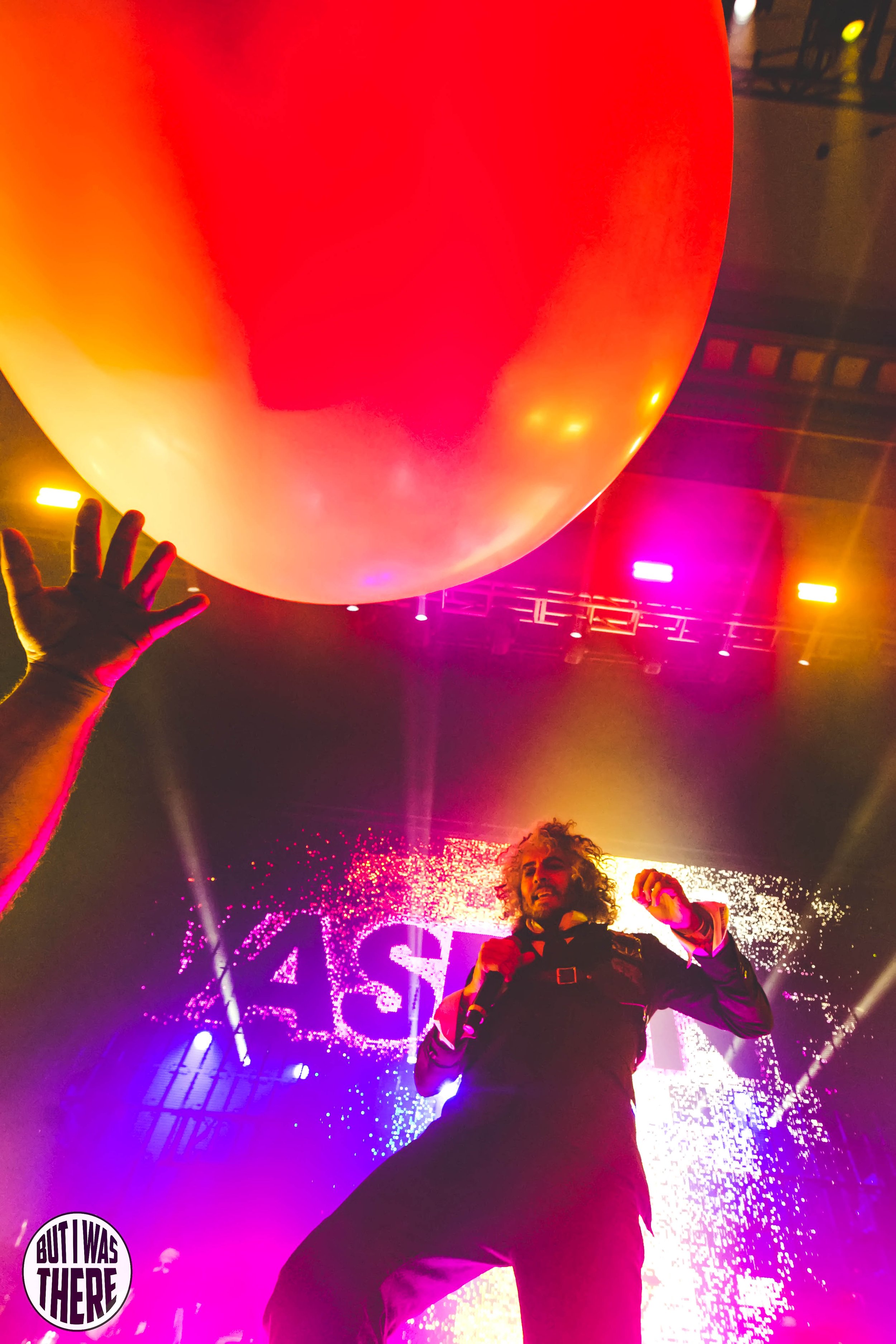 FlamingLips.Brian.Ferguson.Cleveland.13.jpg