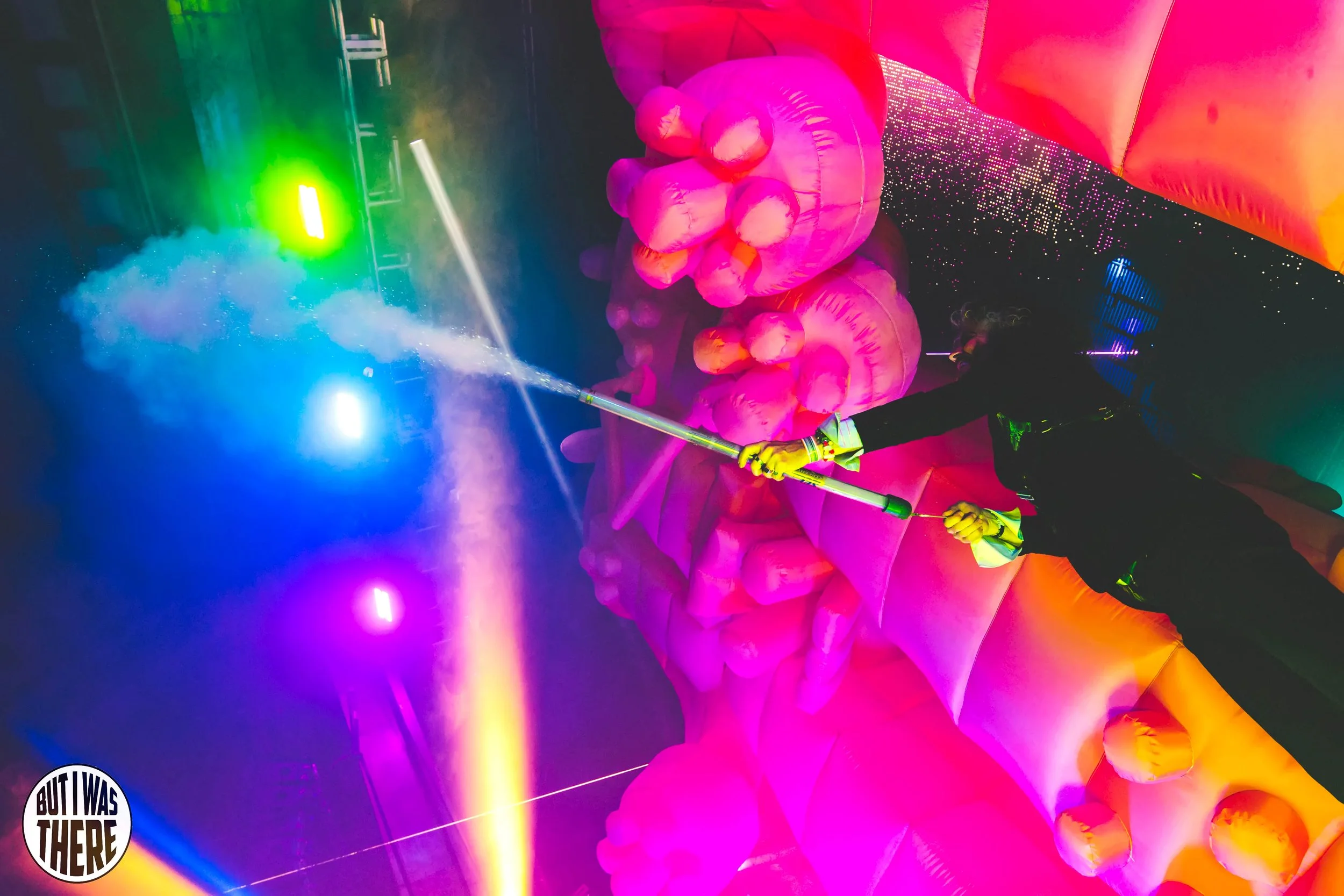 FlamingLips.Brian.Ferguson.Cleveland.15.jpg