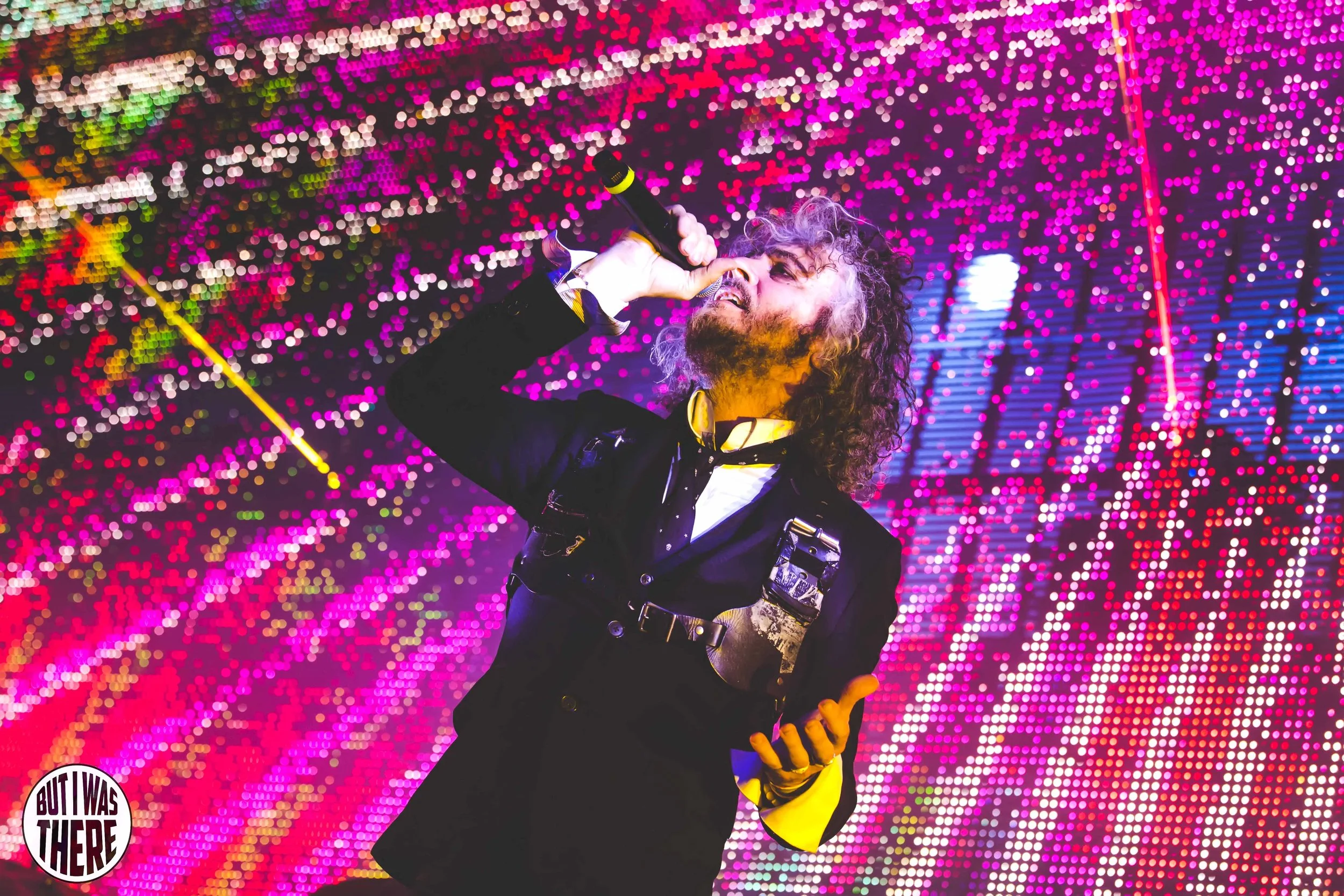 FlamingLips.Brian.Ferguson.Cleveland.17.jpg