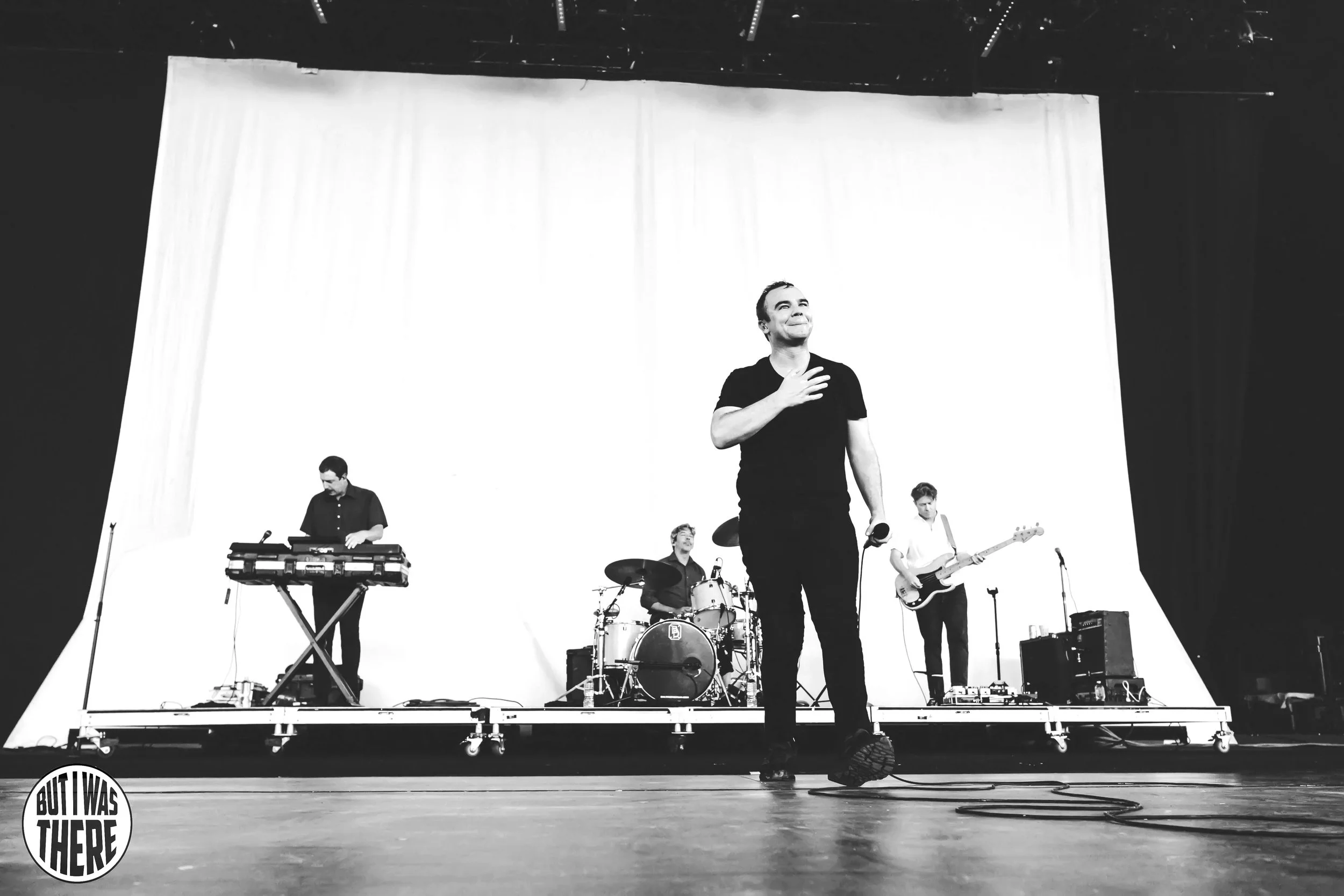 FutureIslands.CMAC.Brian.Ferguson.9.jpg
