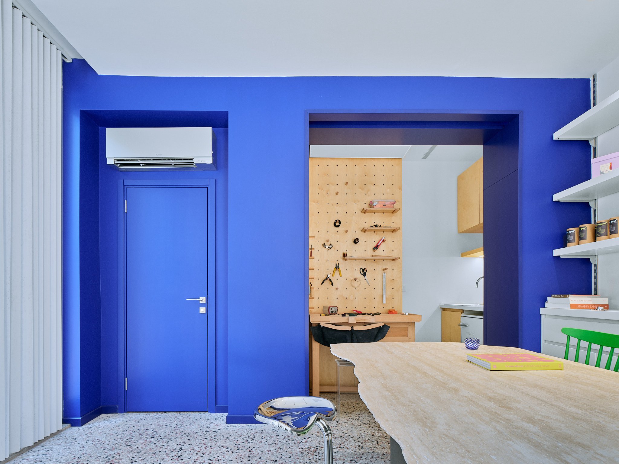 Project: By Way Of - Studio Client: Oya Tekbulut Type: Workspace Role: Creative Direction Collaboration with Abdik Architects Photo Credit: Egemen Karakaya All photos courtesy of Abdik Architects