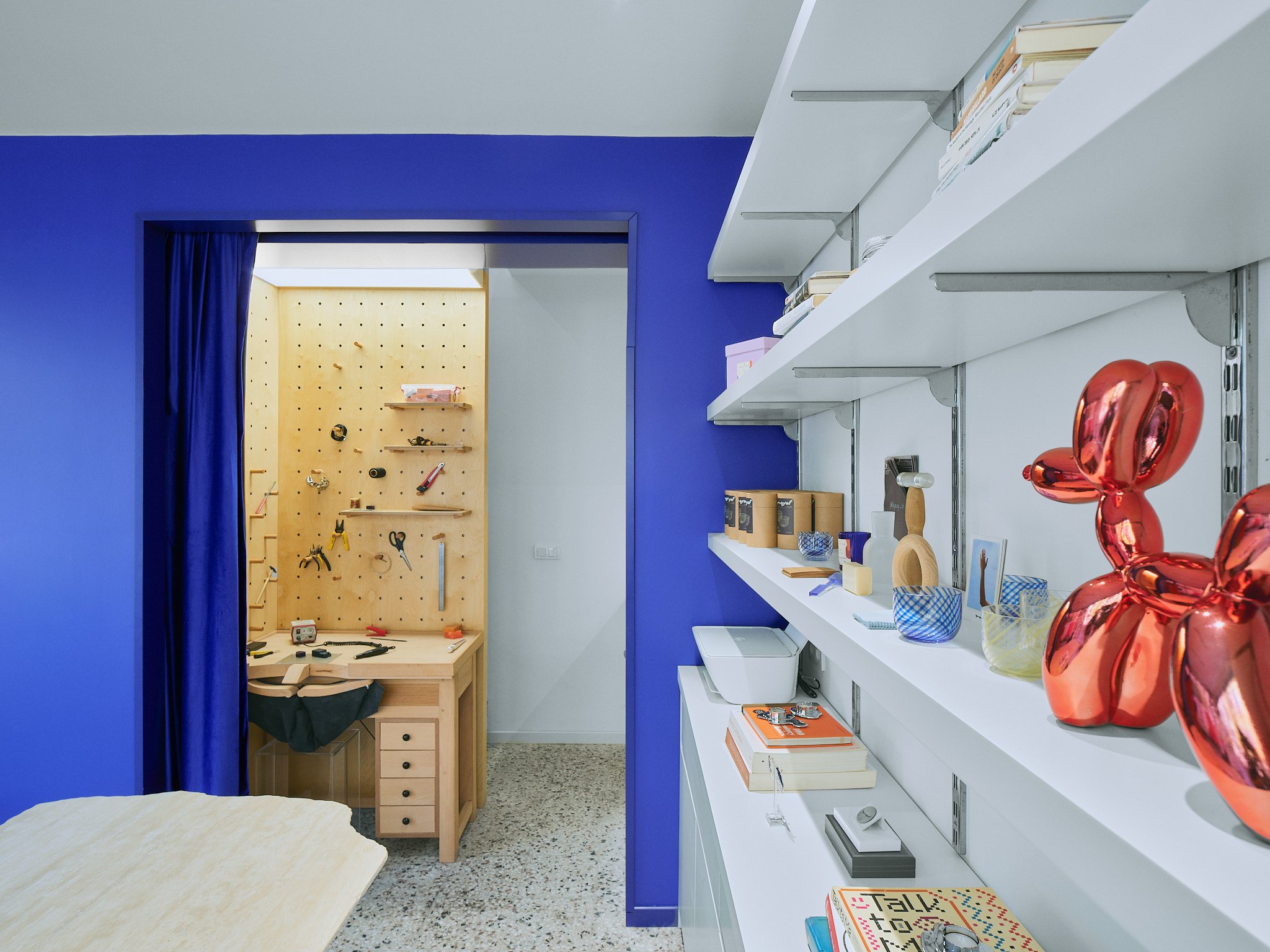 Project: By Way Of - Studio Client: Oya Tekbulut Type: Workspace Role: Creative Direction Collaboration with Abdik Architects Photo Credit: Egemen Karakaya All photos courtesy of Abdik Architects