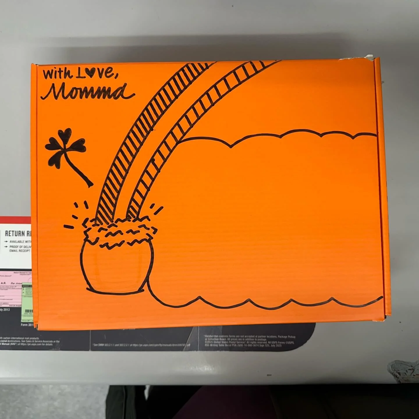 MARCH is comin&rsquo; at ya, baby girl!
@female.obj 

https://www.dahlhouse-design.com/blog-1/2026/2/11/momma-mail

#dahlhousedesign #dahlshouse #dahlhouseblog #mommamail #kidincollege