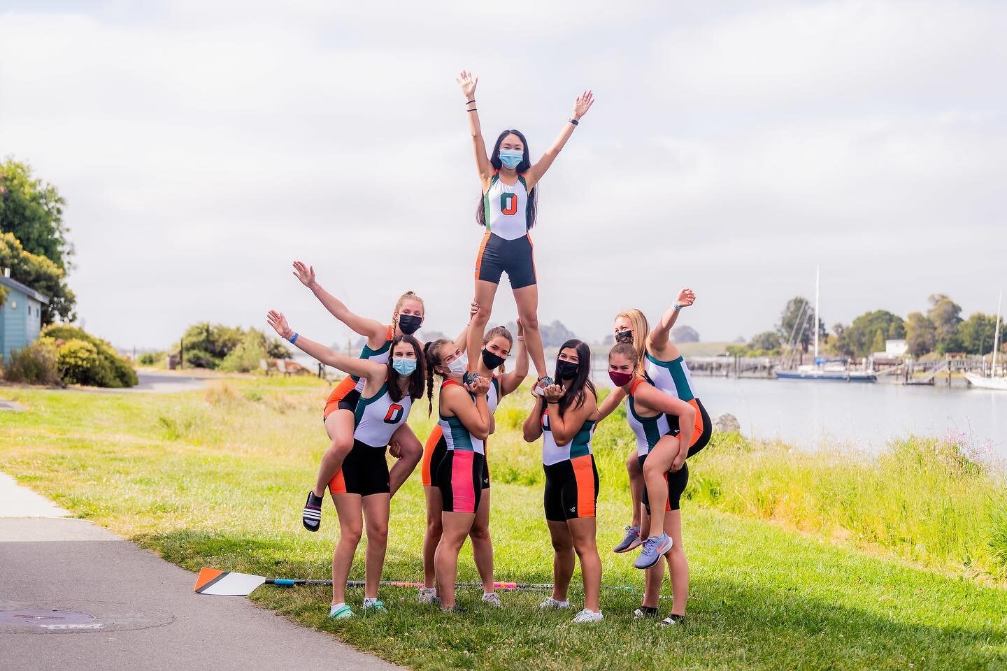 Thanks to our volunteer photographers for taking these fun photos of our team! Go strokes!