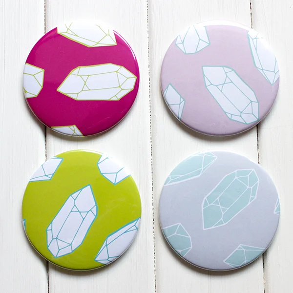 Pocket Mirror with Crystal Pattern