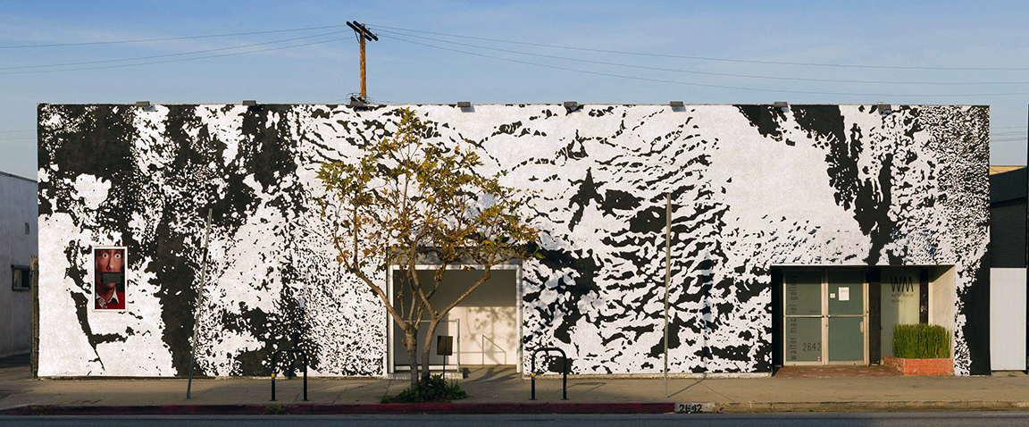   LAXART façade,  Installation view, LAXART, Los Angeles, 2014 