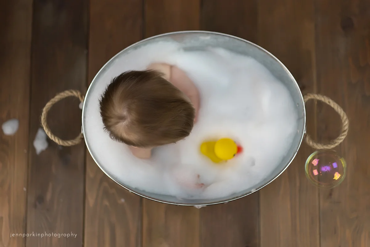 Powell River Photographer, Powell River Easter mini, first birthday, powell river baby photographer, powell river cake smash,