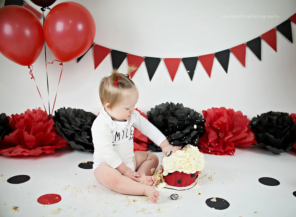 powell river photographer, powell river, powell river cake smash