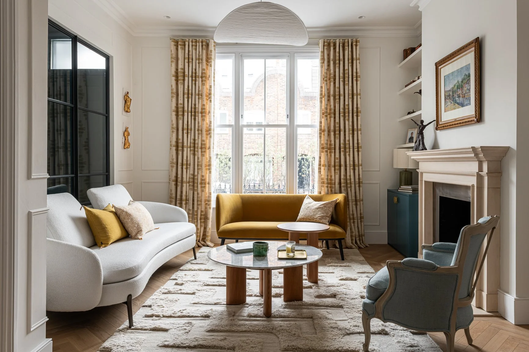 Into Interior Design. London.