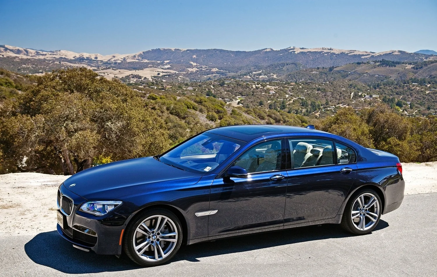 BMW-760Li-2012-Facelift-F02-LCI-US-Version-13.jpg