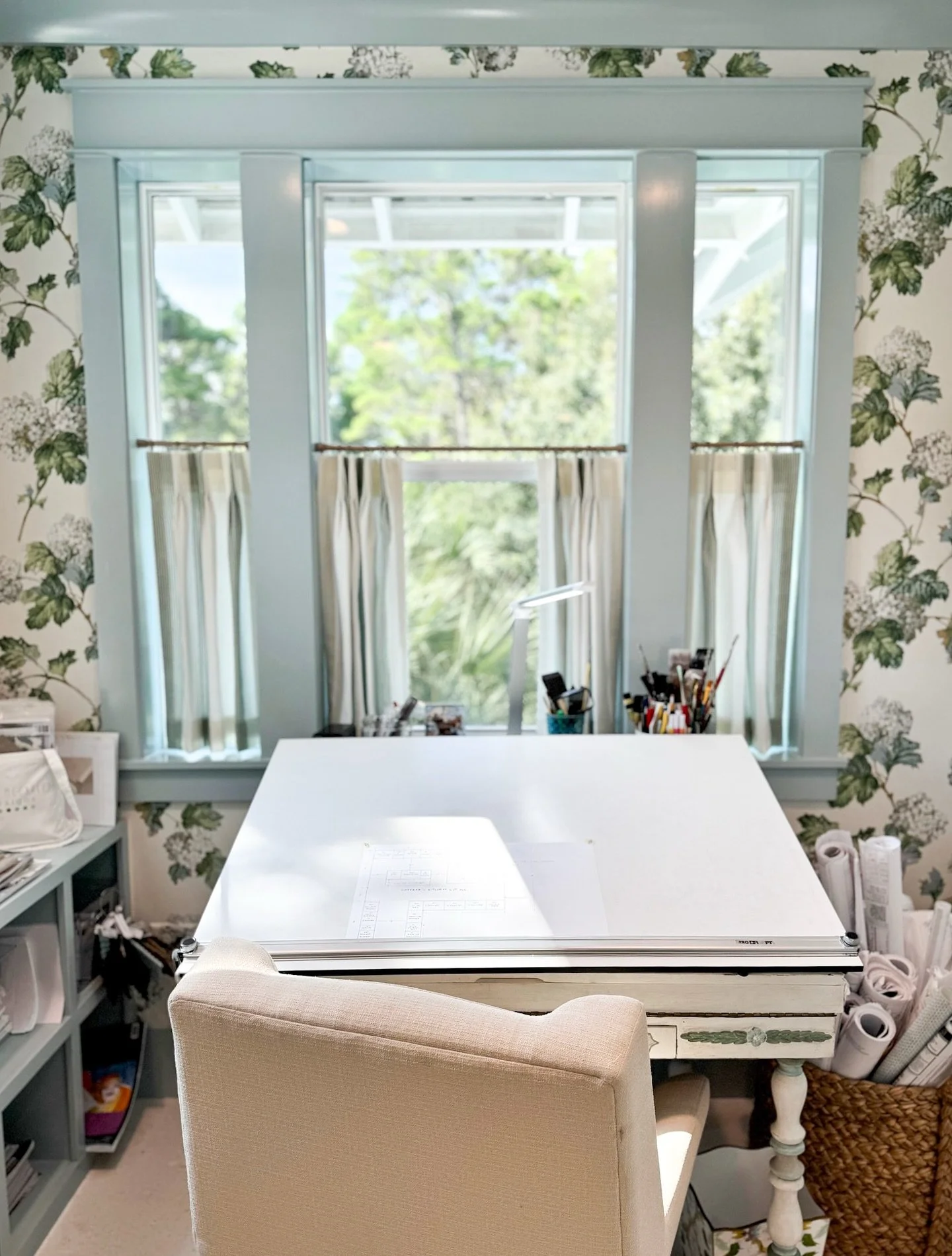 The home office is complete! The heart of every project starts in this little space. 🤍 #homeoffice #interiordesign #interiorinspo #homeofficedesign
