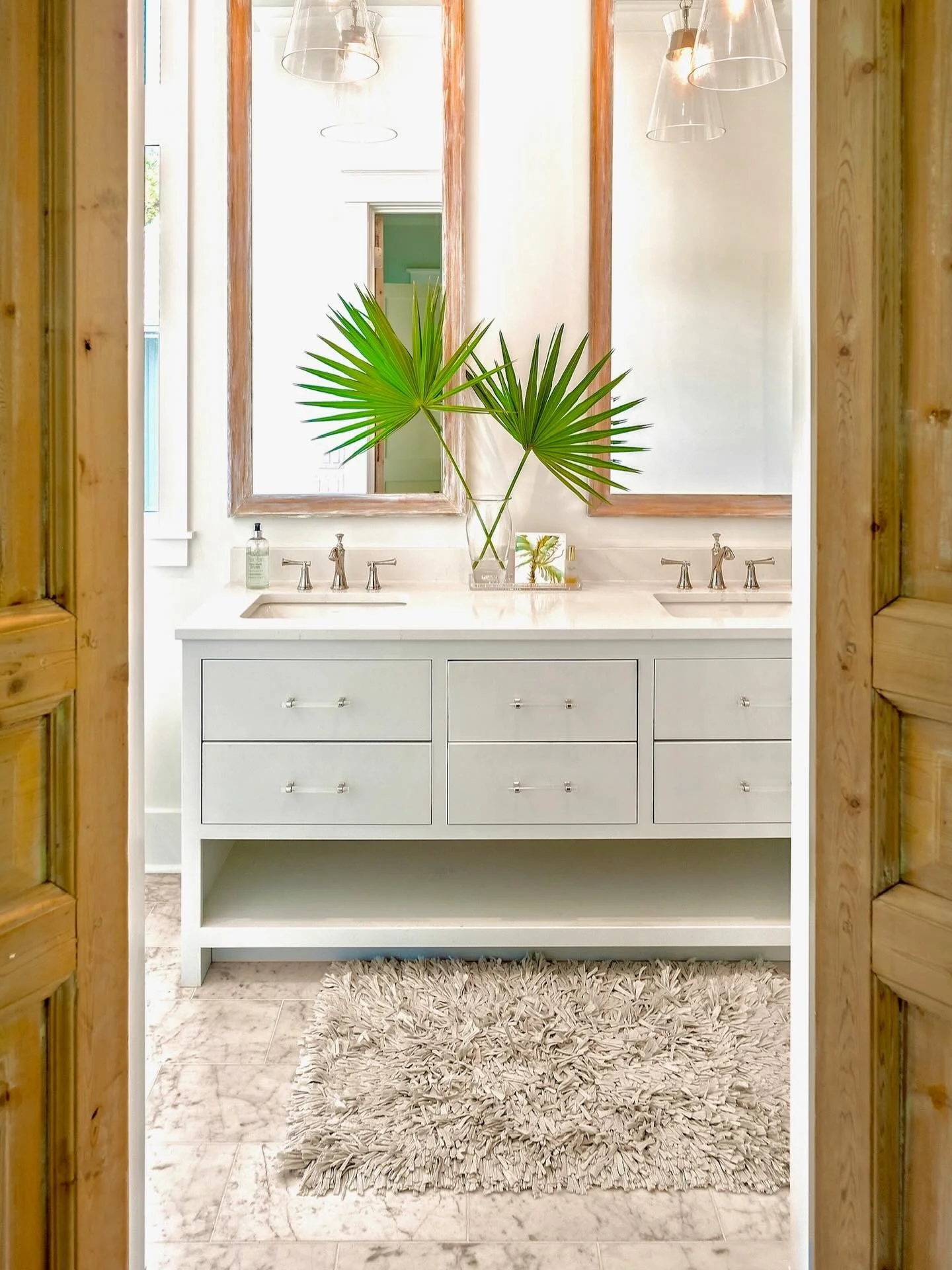 I loved getting to help a friend turn her house into a home. Such a special project from start to finish. 🤍